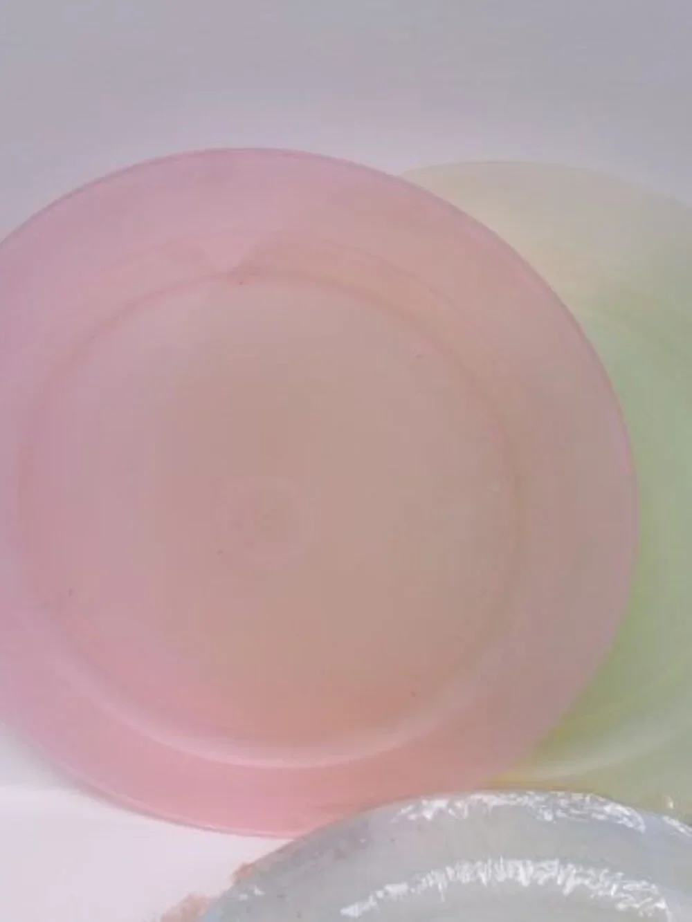 Vintage TUPPERWARE PASTEL Dinner Plates Millionaire Line, Set of 9, Made In USA